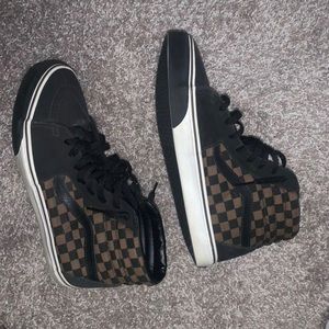 Hightop Checkered Vans